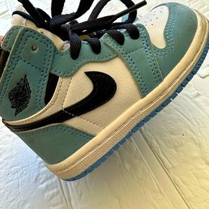 Jordan 1 retro high OG (TD) University blue SIZE 6C